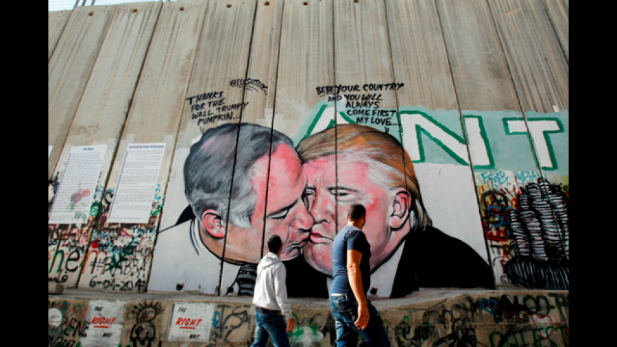 The Deadly Kiss on the Palestine wall / Photo by Sylvia Dahdal